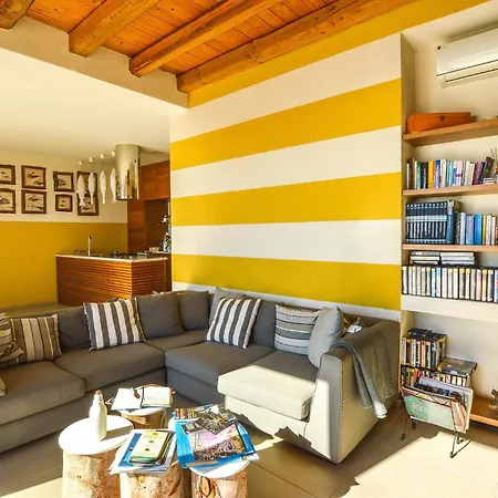 Cozy In With Kitchen Apartment Porto Empedocle
